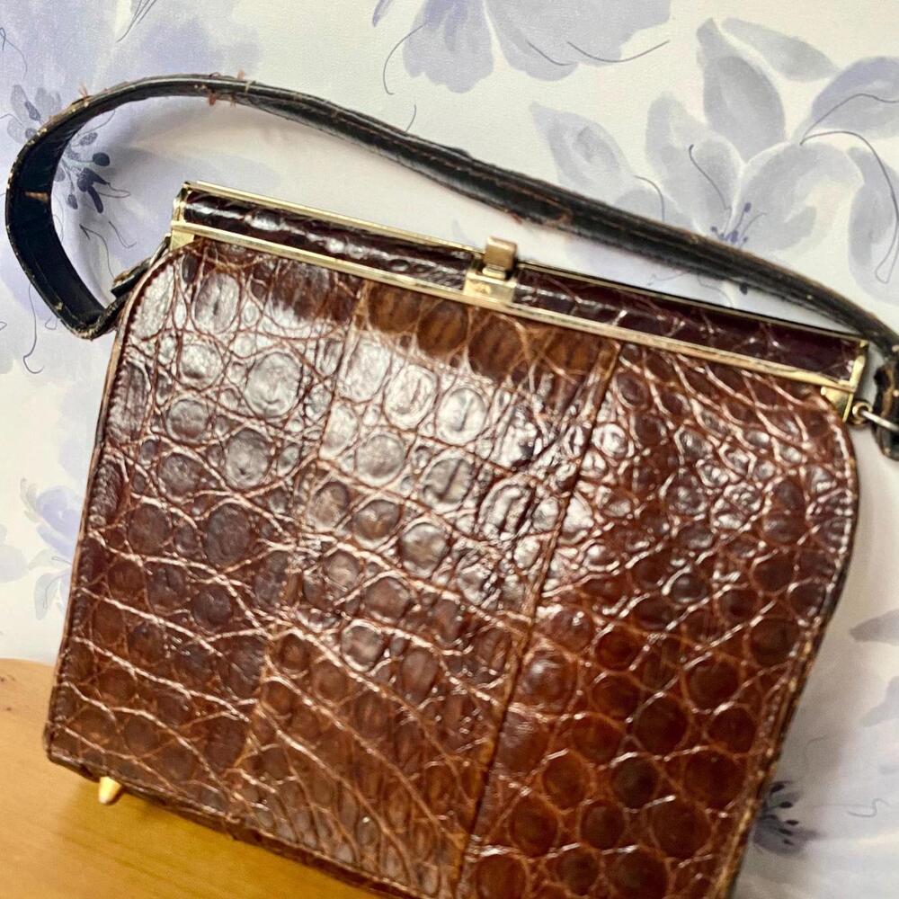 Vintage 50s Classic Brown Reptile Skin Classic Purse Handbag Gilt Barrel Clasp
